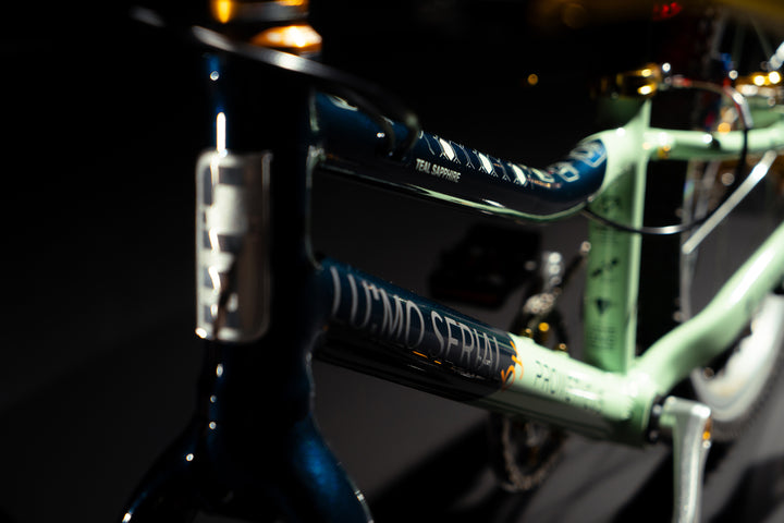 LU:MO Kinderrad 20 Zoll ab 6 Jahre | 7-Gang | TEAL SAPPHIRE | LED-Integration ★ Vorverkauf | Versand 19. Dez