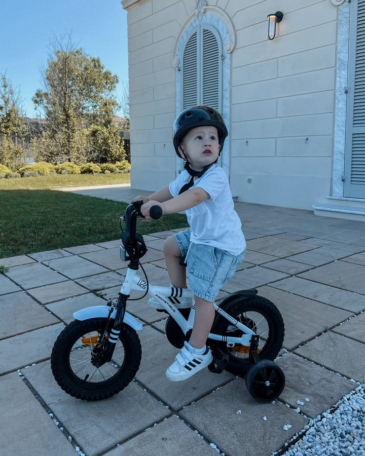 Kinderfahrrad 12 Zoll ab 3 Jahre mit Stützräder Weiss & Schwarz – Kinderfahrrad 12 Zoll von prometheus - bikes | prometheus - bikes